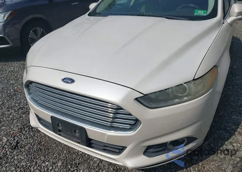 2013 Ford Fusion Se z USA, uszkodzony, nr VIN 3FA6P0HR0DR109983